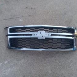 2015 Tahoe Chrome Grille Used 