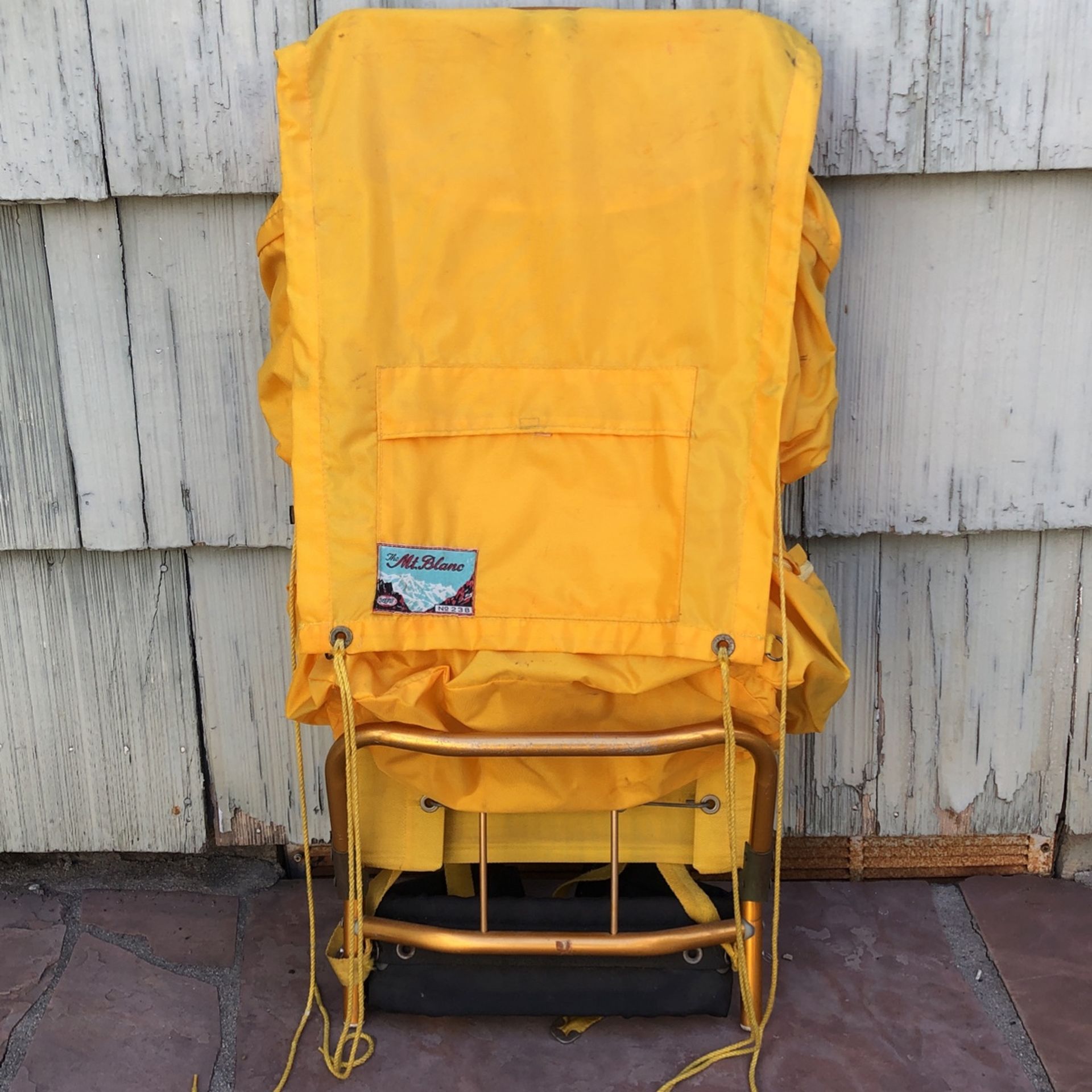 Mt. Blanc No238 Vintage Hiking Backpack Vtg Yellow Nylon Aluminum Frame Retro Camping Gear Traveling Traveler Bag Storage Sleeping Bag Back Country