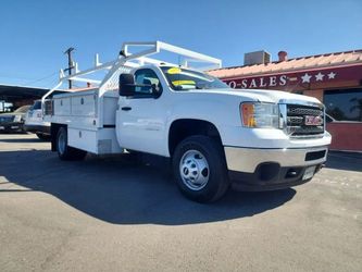 2013 GMC Sierra 3500 HD Regular Cab & Chassis