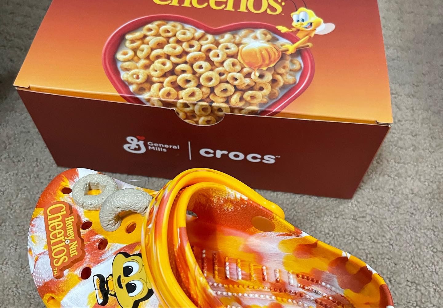SIZE 8, 4, 3 Are Honey Nut Cheerios Crocs!!! Brand New And Meet Ups