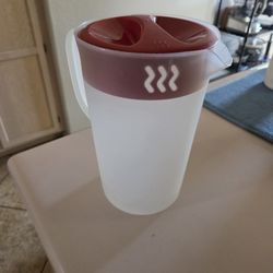 Pitcher...1 Gallon...Like New