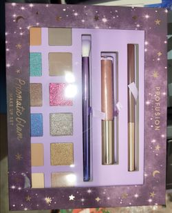 Profusion Cosmetics Prismatic Glam Make Up Set. Eyeshadows. Lipgloss.