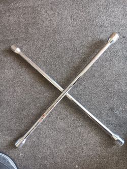 Tire iron