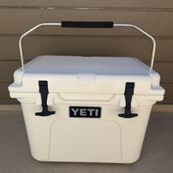 YETI Roadie 20 Hard Cooler