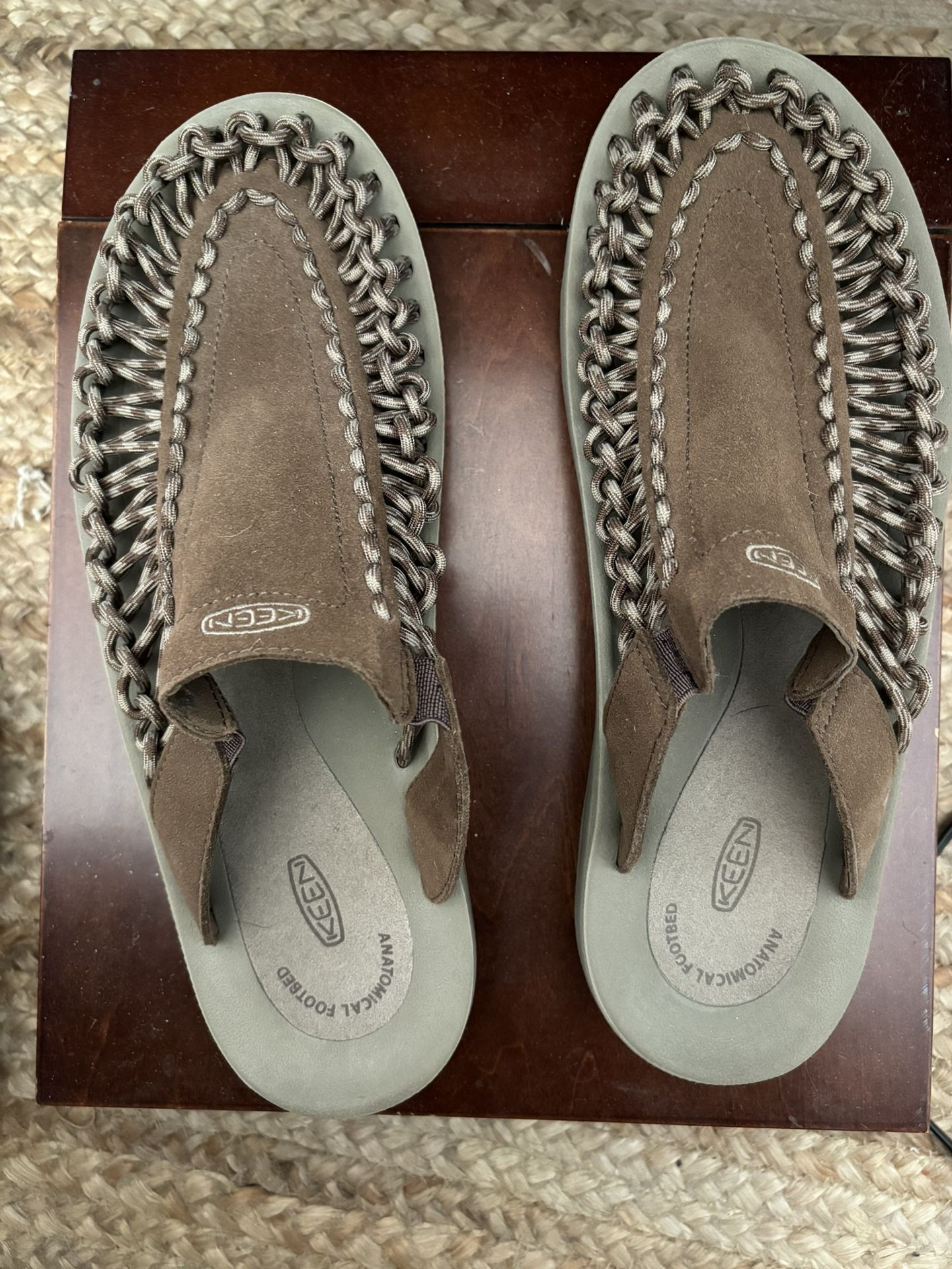 KEEN SHOES