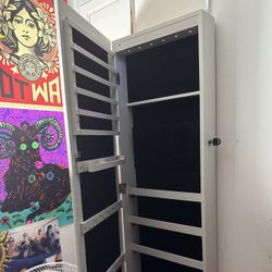 Hanging Jewelry Case Mirror 