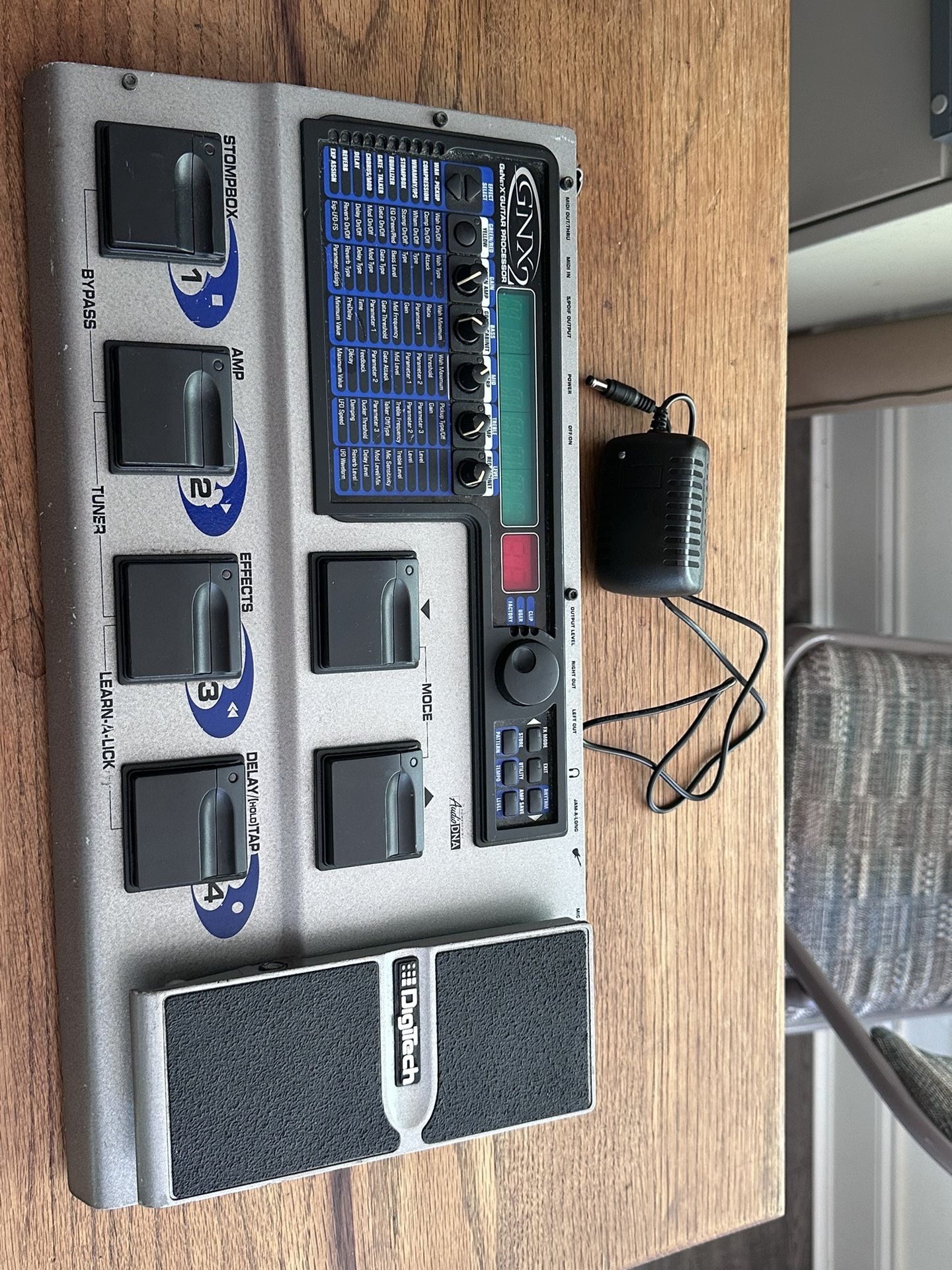 Digitech GNX2 guitar processor
