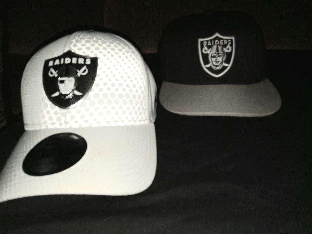 Raiders Hats 30 For The White One 20 For The Black & Raiders Cups And Mug & Beer Stine