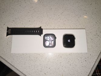 Apple Watch Series 11-  42 Size  – 100% Battery Health (GPS / Non-Cellular)