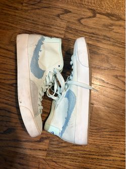 Women’s Nike shoes