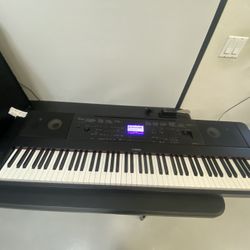 Yamaha DGX-660  Digital KeyBoard