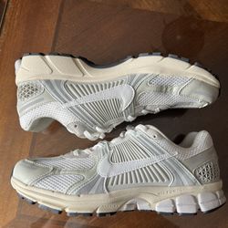 Nike Vomero 5