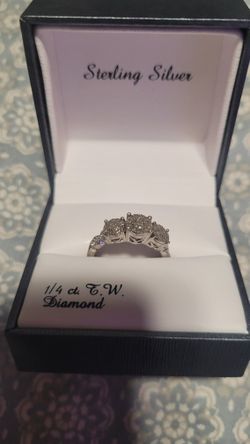 1/4 Kt Diamond Engagement Ring. 3 Tier Unused