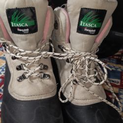 Itasca Womens Size 10 Snow Boots Thonsulatr