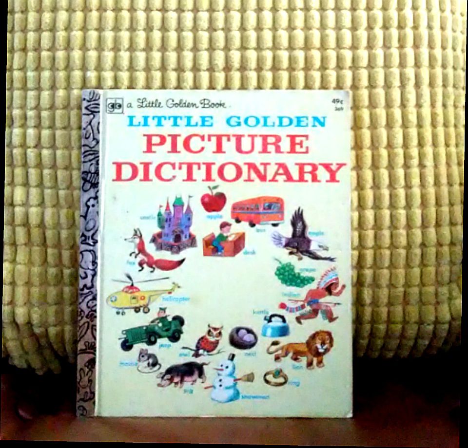 VINTAGE LITTLE GOLDEN BOOK PICTURE DICTIONARY