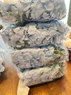Artificial flower-hydrangeas Blue Color , for center pieces, flower walls. 5 packs- brand new