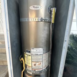 Whirlpool 50 Gallon Gas Water Heater, You Can See It Work ! No