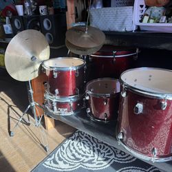 7 Pieces; Sound Precision Drum Set
