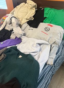 Mixed Clothing Lot – Hoodies, Sweaters, Tees