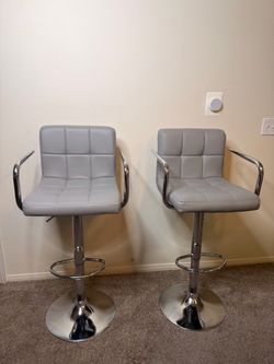 Set of 2 Adjustable Swivel Bar Stools – Gray & Chrome