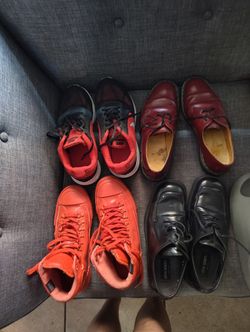 Men's Shoes Various Styles Sizes 9 And 9 And 9 1/2