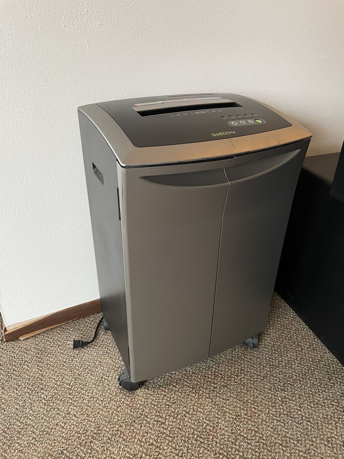 GoECOlife Paper Shredder