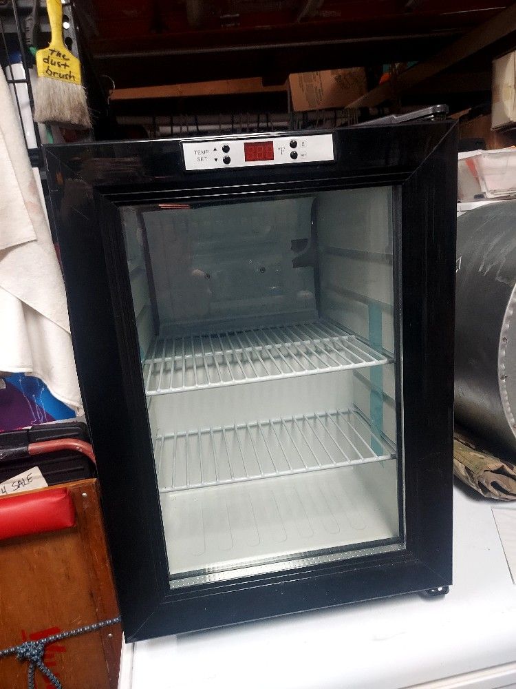 Counter Top Fridge Brand New