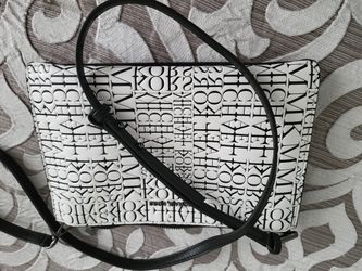 Michael Kors Pochette Bag Leather