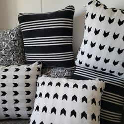 Couch Sectional PILLOWS