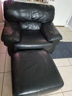 Black leather living room perfect condition