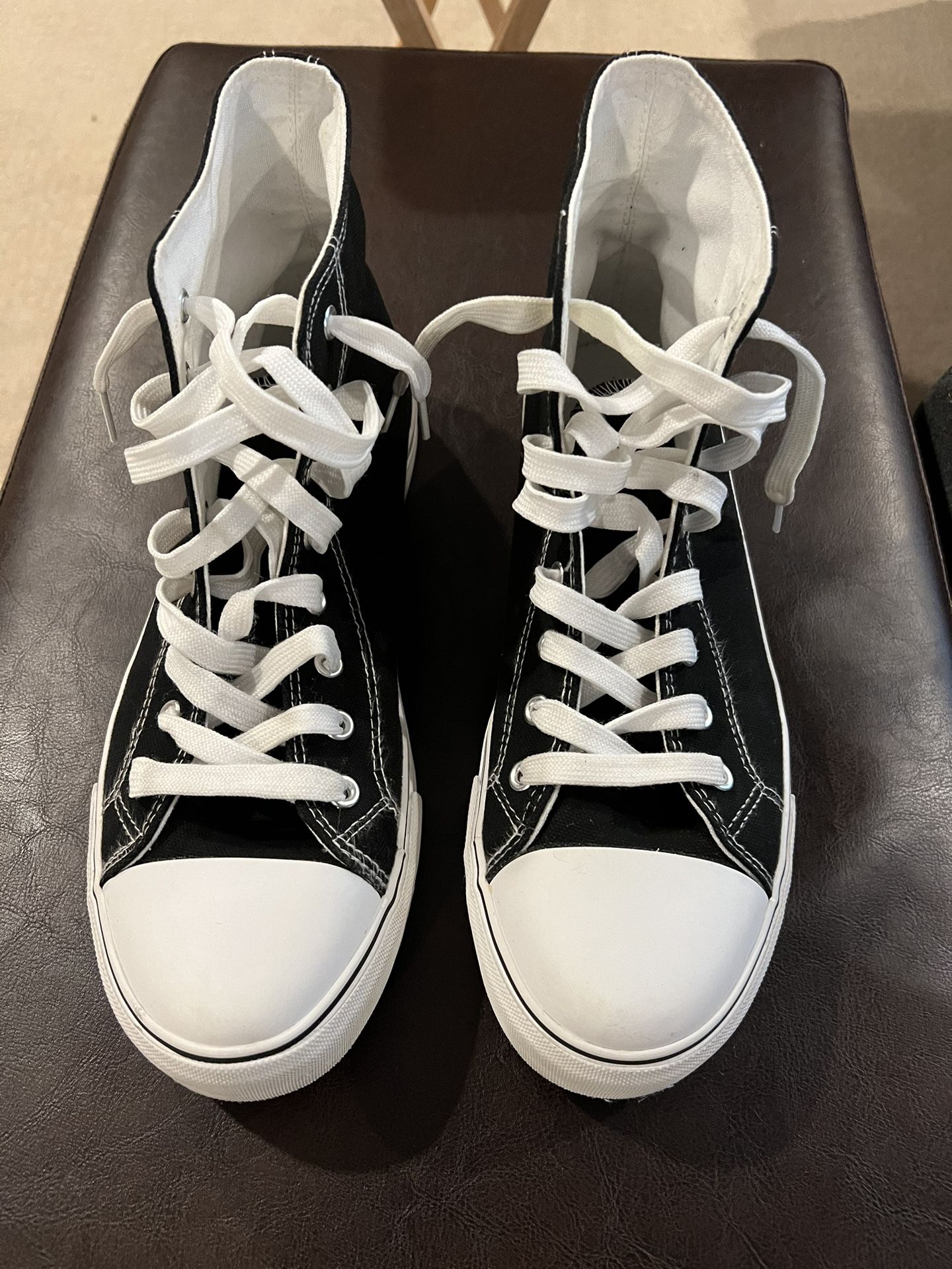 Converse High Tops - Fake