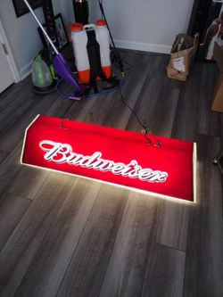 Budweiser pool table light (vintage)