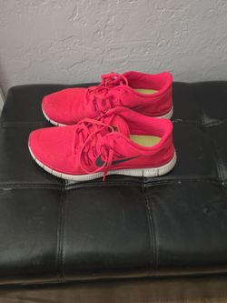 Mens Red Nike FREE Size 11