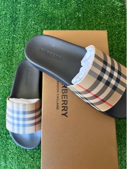 Burberry slides