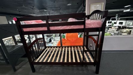 TWIN OVER TWIN BUNK BED