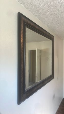 Framed decorative mirror