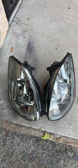 Infiniti G 35 coupe Headlights