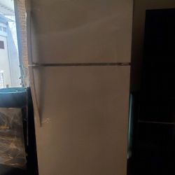 Whirlpool Refrigerator 