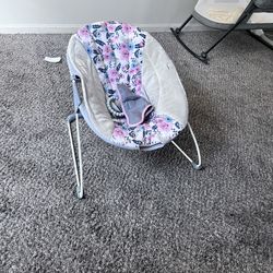 Automatic baby bouncer