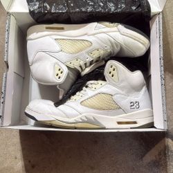 Jordan 5 Retro “Metallic White”