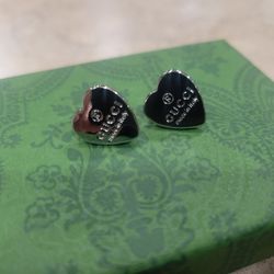 Gucci Trademark Heart-Shaped Earrings 