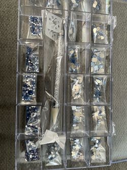 Blue Rhinestones / nail technician