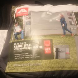 Shade Wall With Organizer Pockets