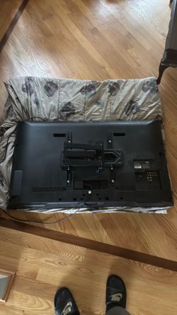 Sony Tv Bravia with wall mount