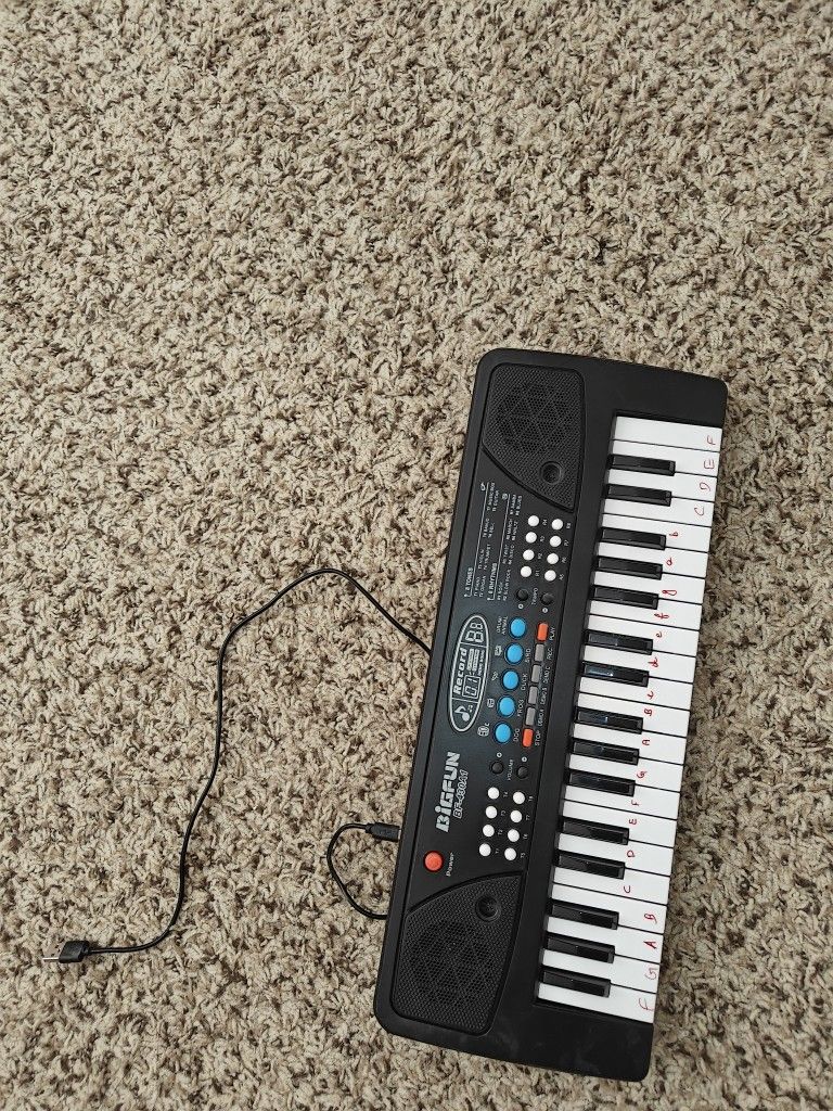 Keyboard With Microphone