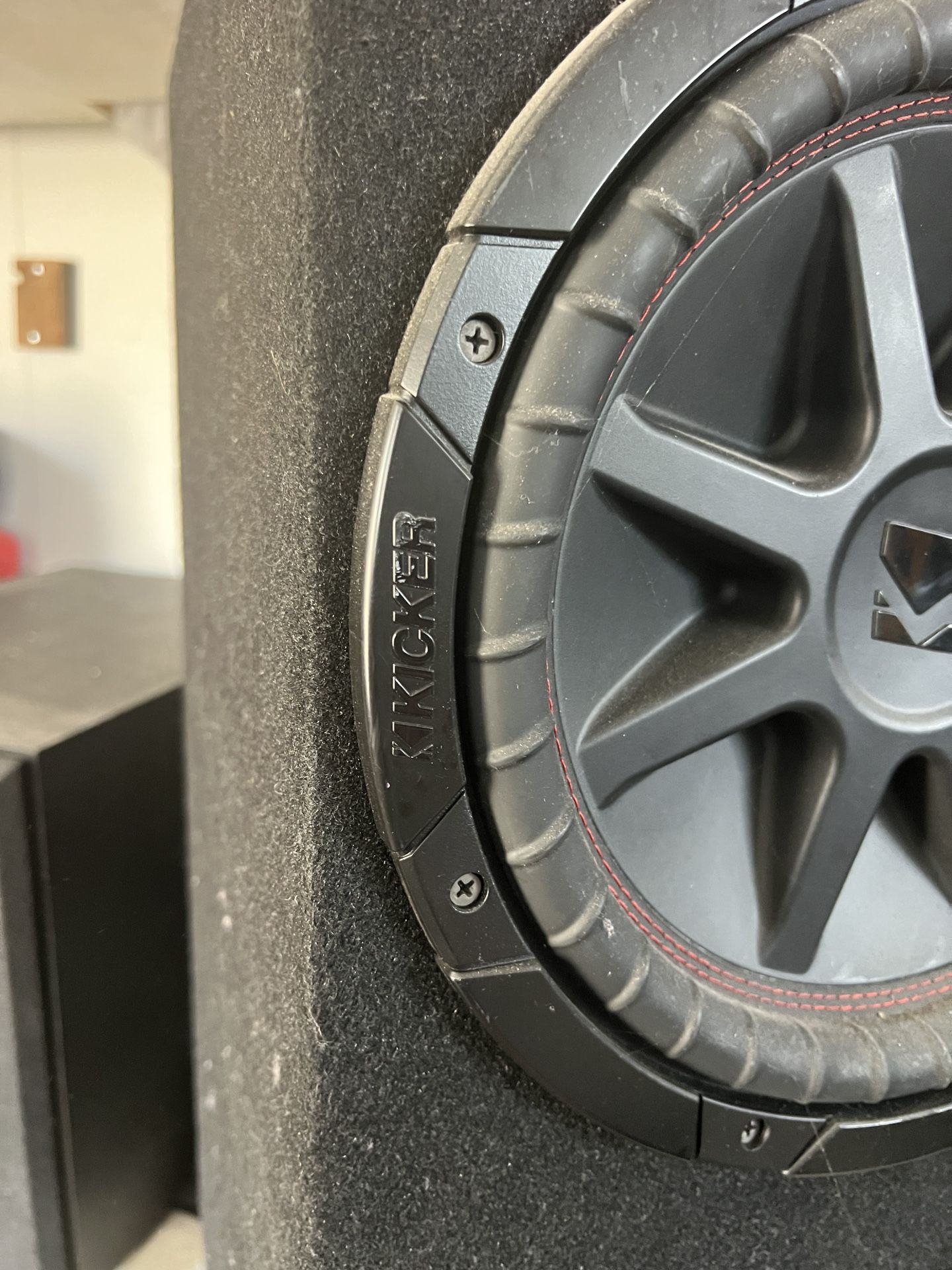 12 Inches Kicker Subwoofer