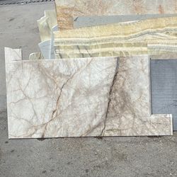 Cristallo Quartzite Remnant – Exotic Natural Stone