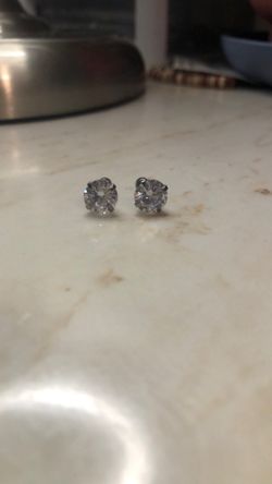 Flat Back Diamond Earrings 
