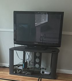 Tv Stand + 2 cat towers