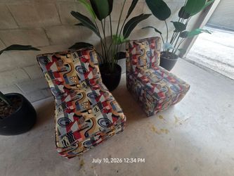 Pair of decorative chairs
